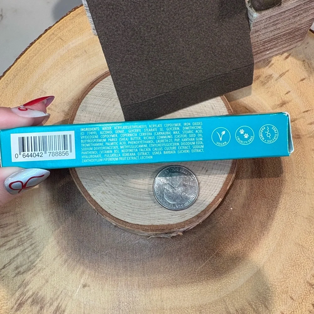 Teal Lengthening Mascara